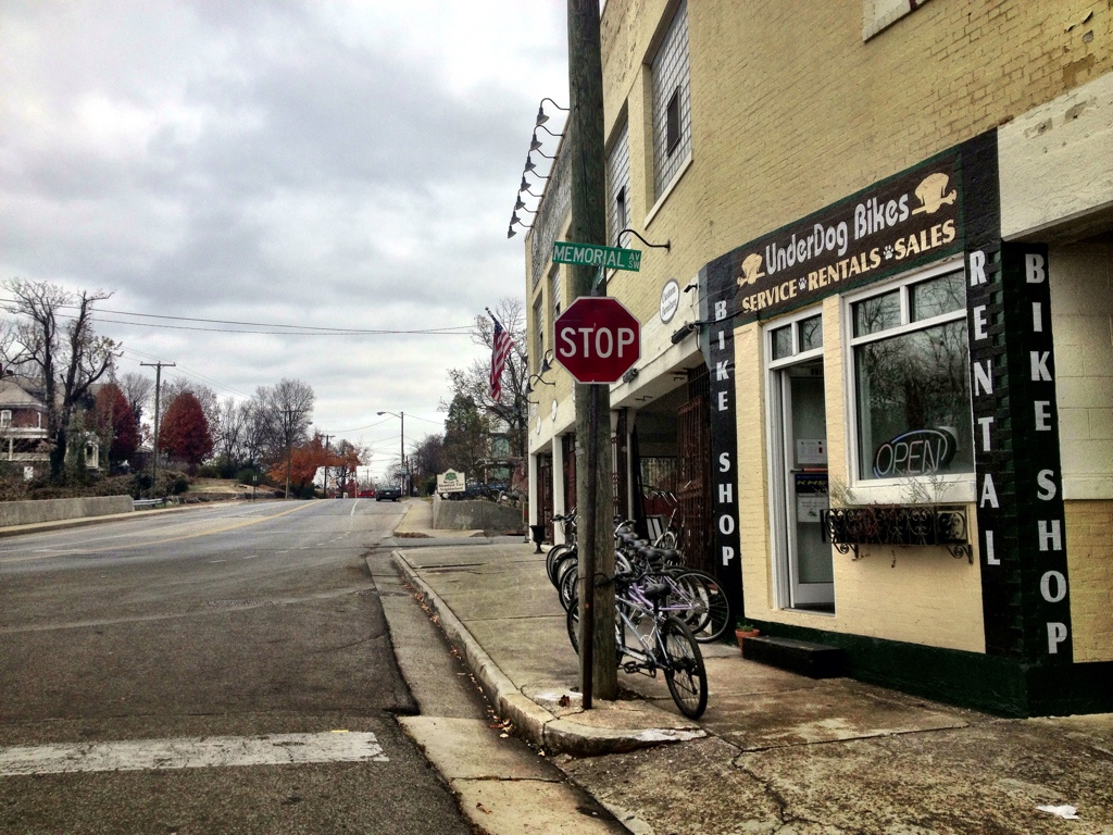 Mountain Biking Roanoke, Virginia Where to Stay, Wrench, and Eat