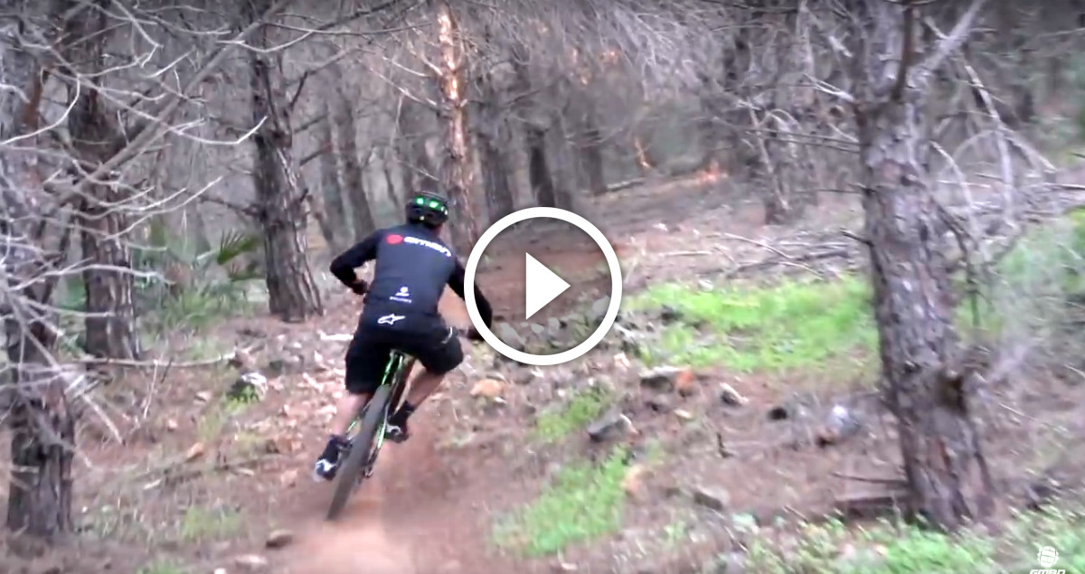 Watch How To Turn in Flat Corners Singletracks Mountain Bike News