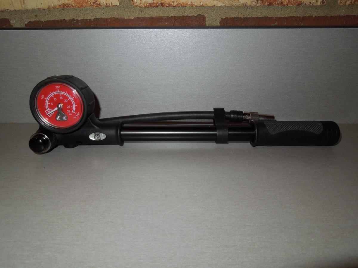 rockshox pump 600 psi
