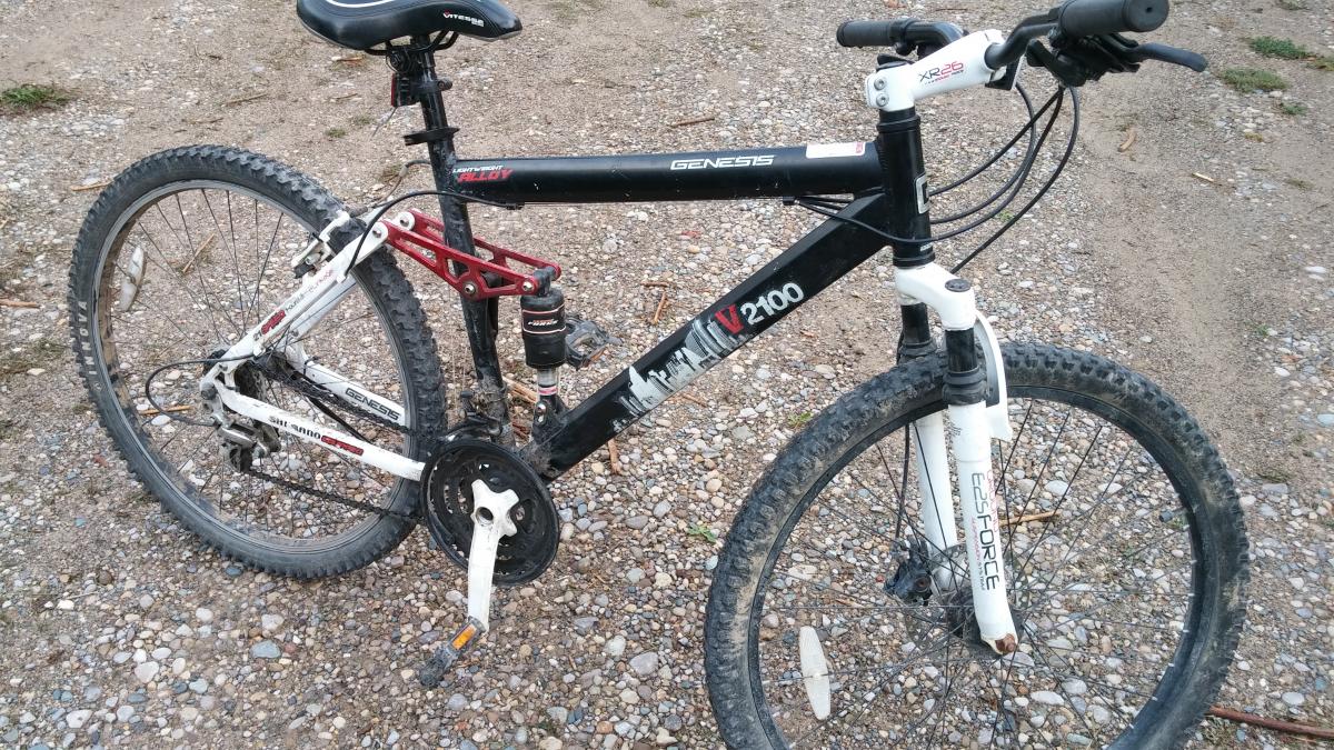 genesis v2100 aluminum mountain bike