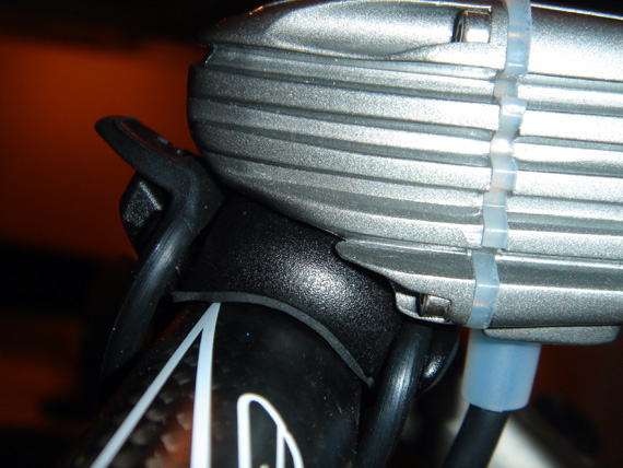 Support Casque NiteRider MiNewt Pour Lampe Vélo – Fixation Sangle, Compatible Lumina Et Mako Series