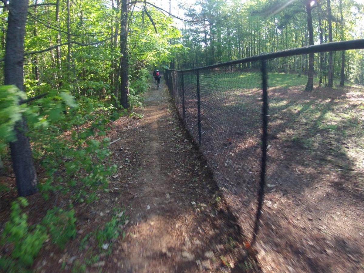  Allatoona Creek Park mountain bike trail.