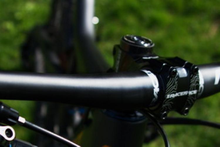 race face next flat handlebar