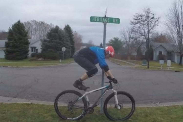 Why Lowering Your Seatpost for Skinnies and Other Technical Terrain