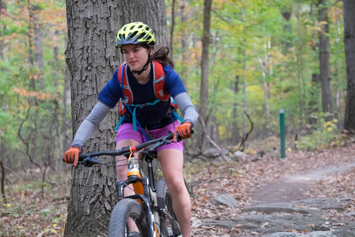 Zoic Arm in Arm Warmers Review Singletracks Mountain Bike News