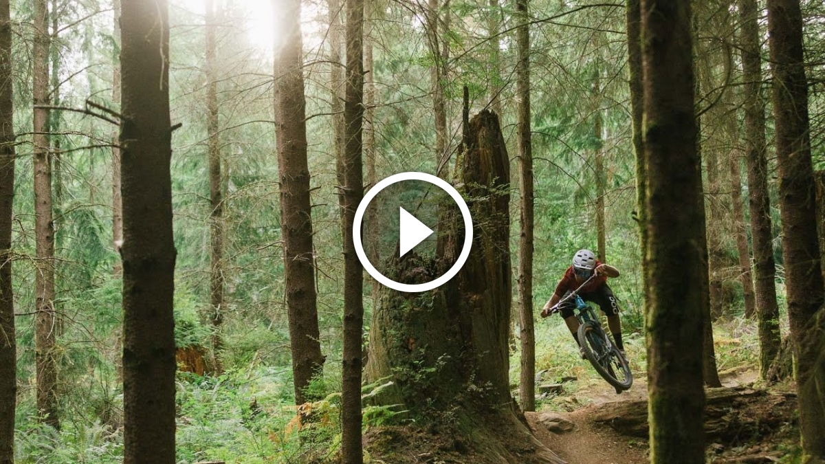 The Colorado Spring Gazette had <a href="http://www.gazette.com/onset?id=19982&template=article.html">a great article</a> two weeks ago about the South Shore mountain bike trails down in Pueblo, Colorado. The trails are being compared to Fruita and apparently alot of Front Range riders are flocking to take advantage of the 48 miles of dry trails this winter. <a href="http://www.singletracks.com/mountain-bike/blog/?b=JJonas&p=9">JJonas went down</a> there recently and had good things to say.

Like Fruita the Pueblo trails were originally developed organically (that is to say, unofficially which is to say sorta illegally). Fortunately land managers in Pueblo have embraced the trails recently and made them official which is great news for bikers. In this case the end has justified the means but this isn't usually how it works. In general, building trails on public land without permission is like a mountain bike with square wheels - not a good idea.

Fruita was the new Moab, now Pueblo is the next Fruita? I have a feeling Albuquerque might be the next Pueblo ;)