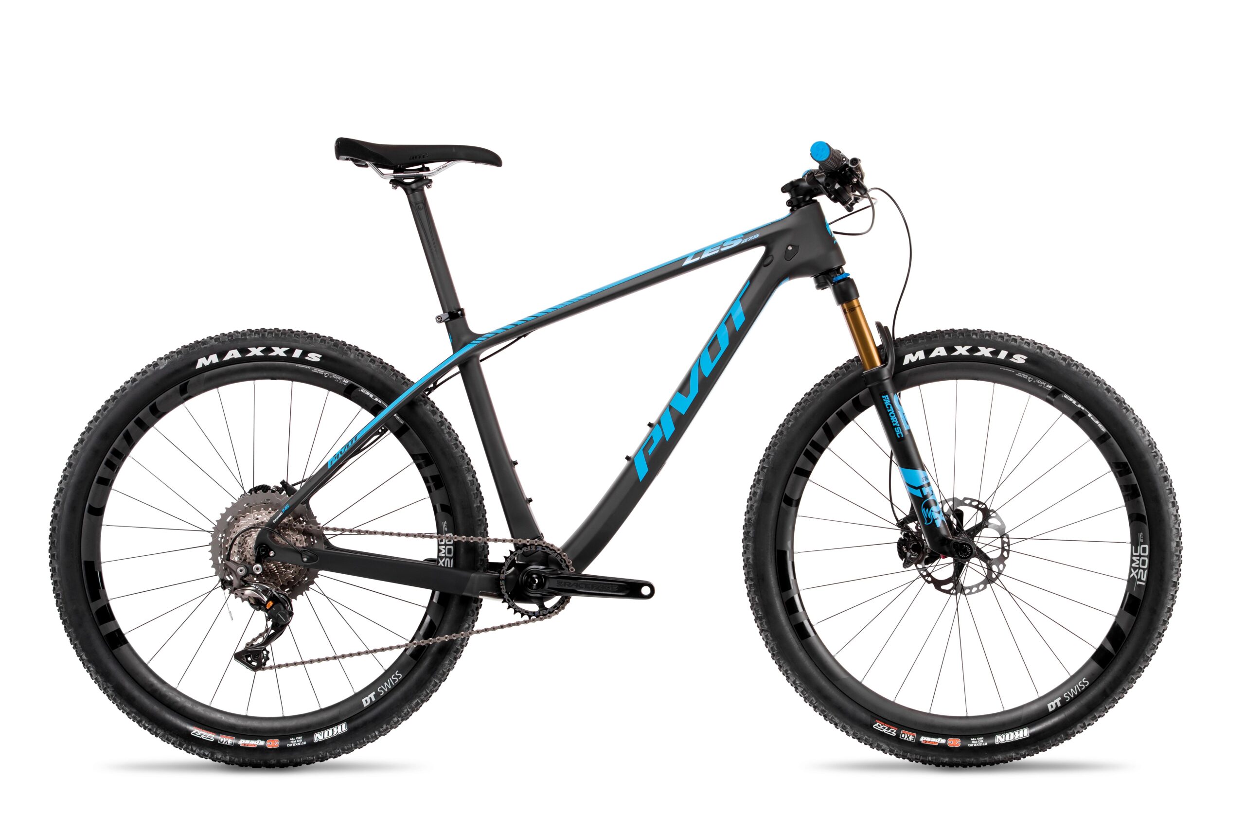 Pivot LES 27.5: Alt text: A black and blue mountain bike featuring wide tires and a lightweight frame, positioned on a white background.