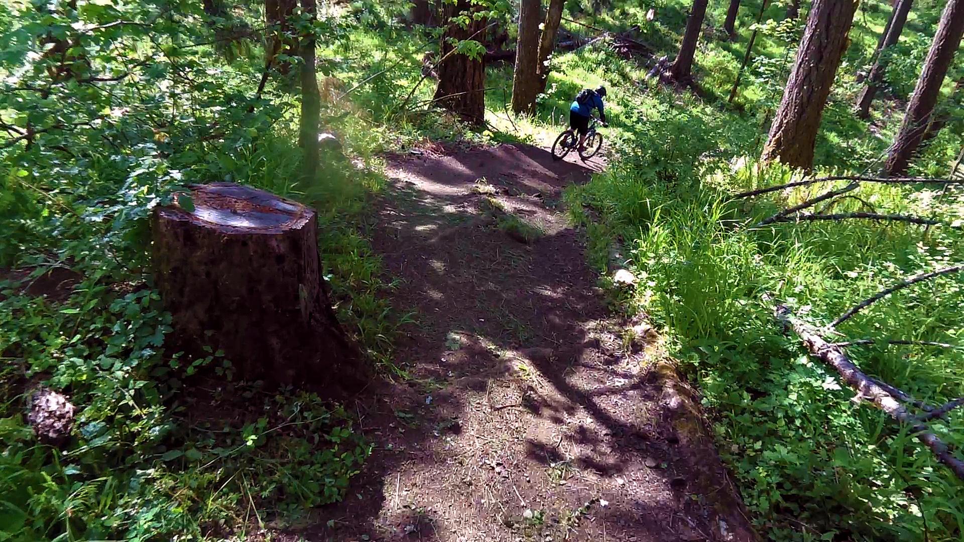  Extendo mountain bike trail.