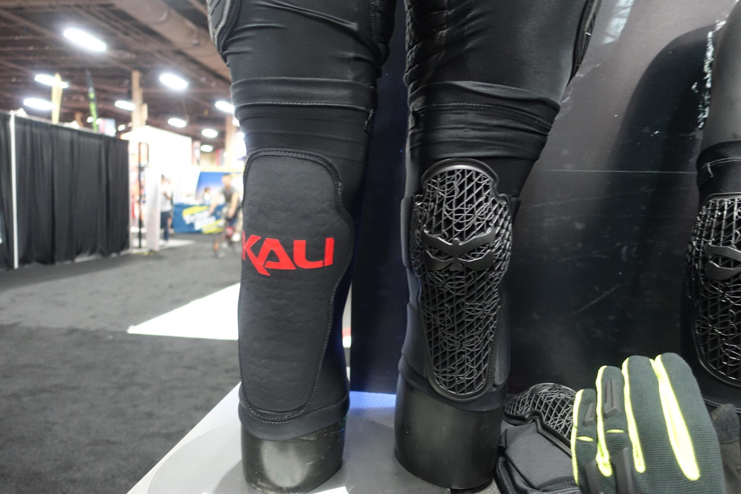 Kali Protectives Strike Knee Pads Photos