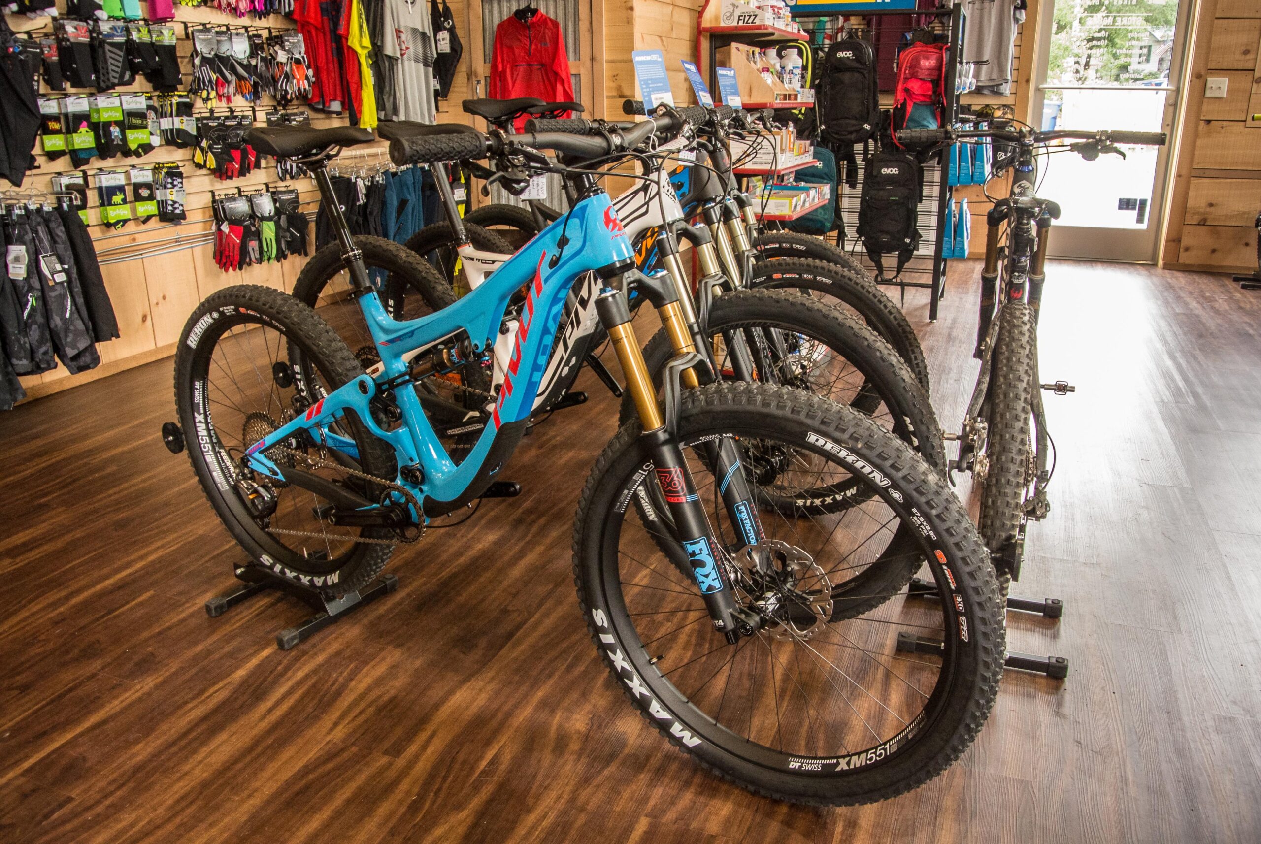 Squatch Bikes and Brews Photos