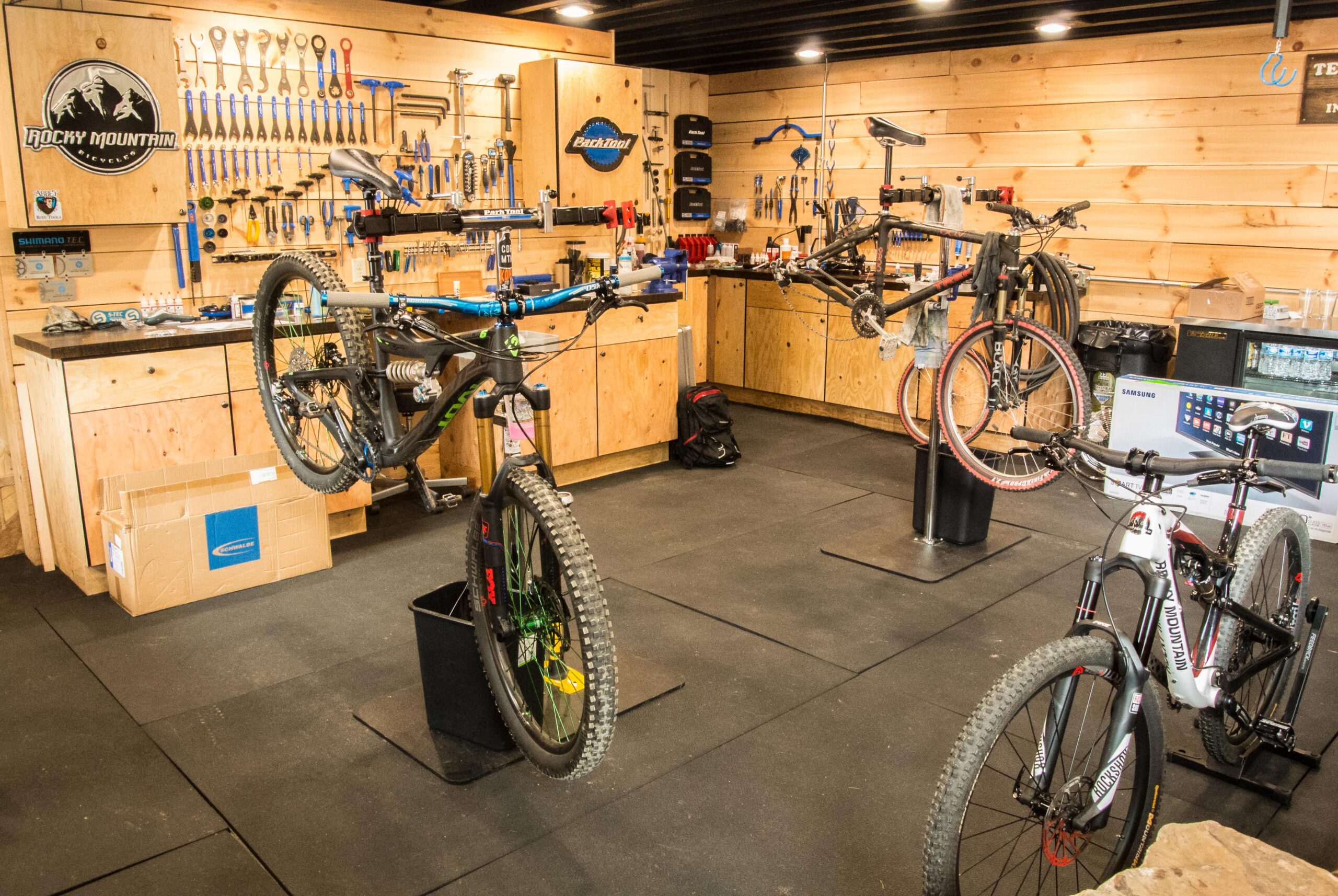 Squatch Bikes and Brews Photos
