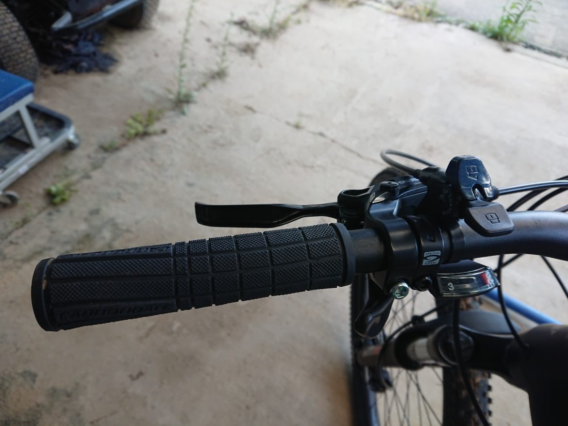 Adjusting handlebar controls. Singletracks Mountain Bike News