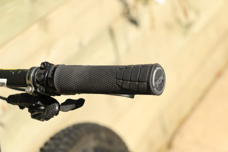 Comfortable Contact A Mountain Bike Grip Review Roundup Singletracks