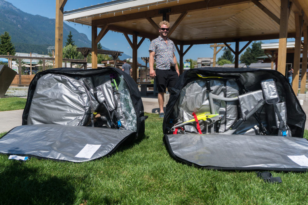 dakine bike roller bag packed internals