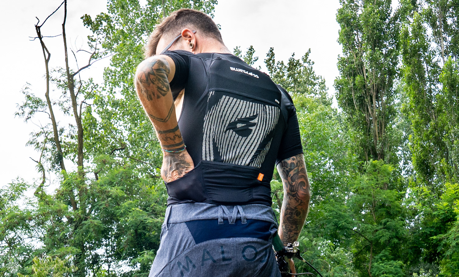 mountain bike upper body protection