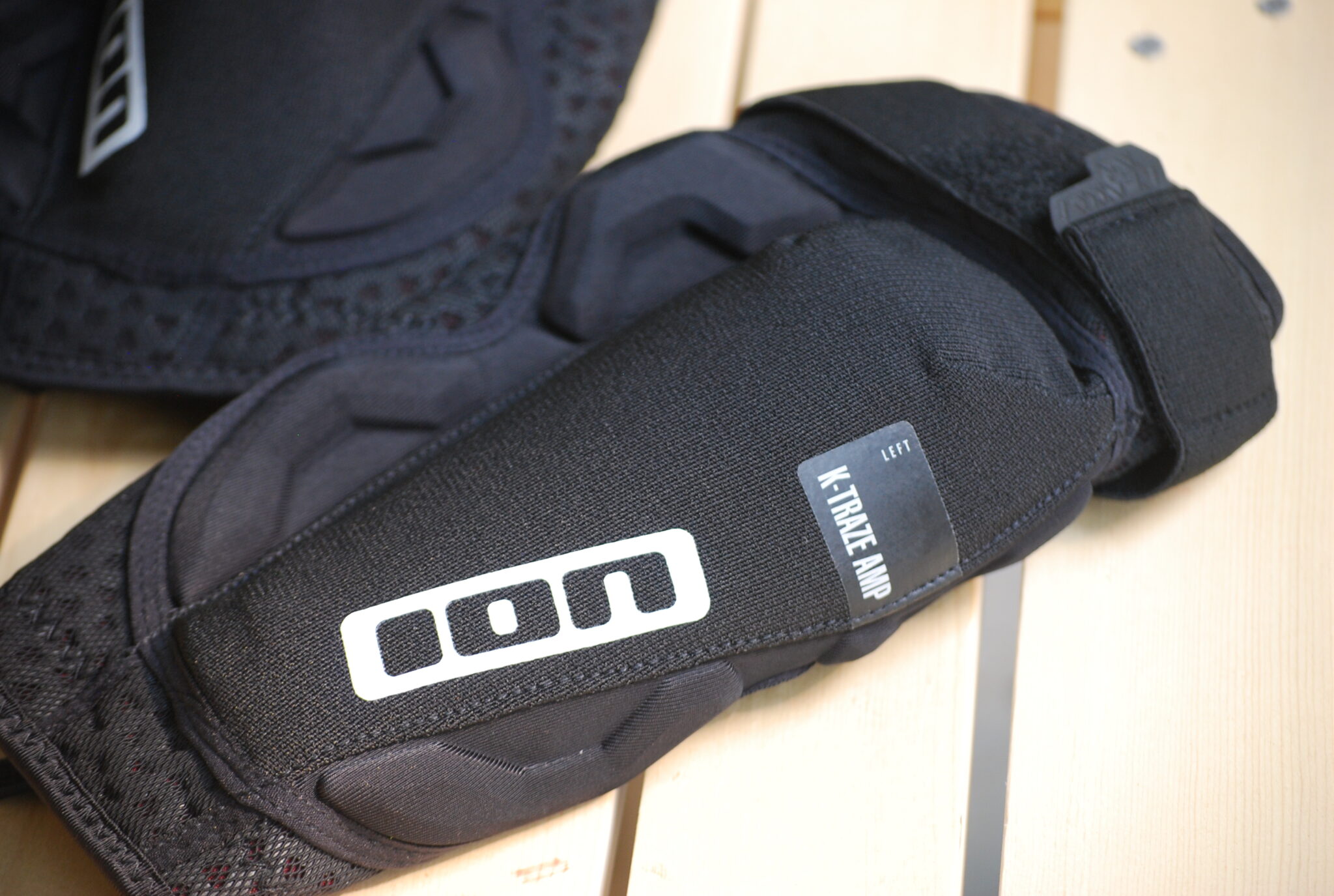 Finding the Right Fit 8 MTB Knee Pads, Tested Singletracks Mountain