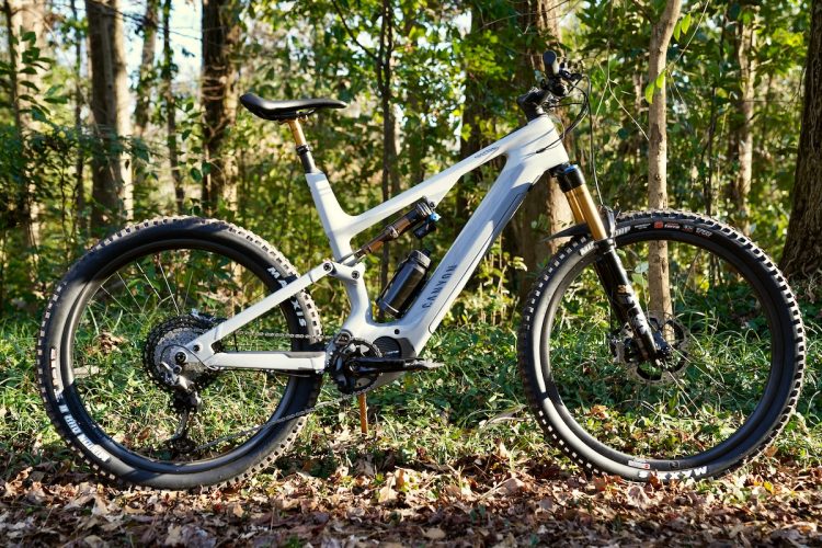 Canyon Spectral:ON CF 7 Blasts Descents and is a Social Climber [Review ...