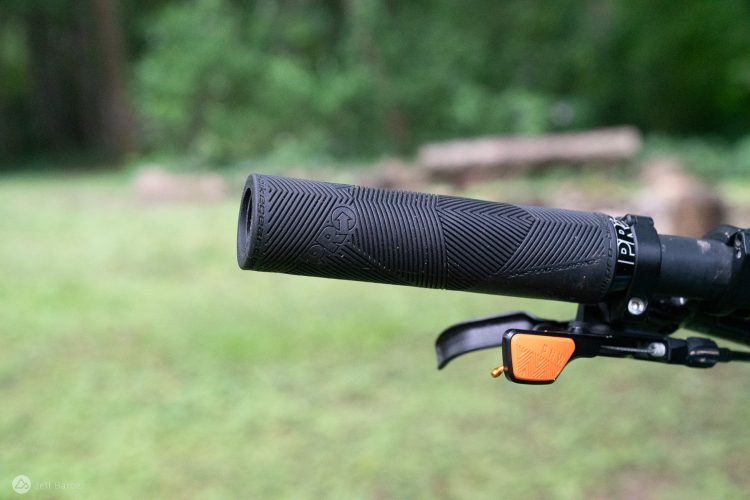 Get a Grip A Review of 11 Lockon Mountain Bike Grips Singletracks