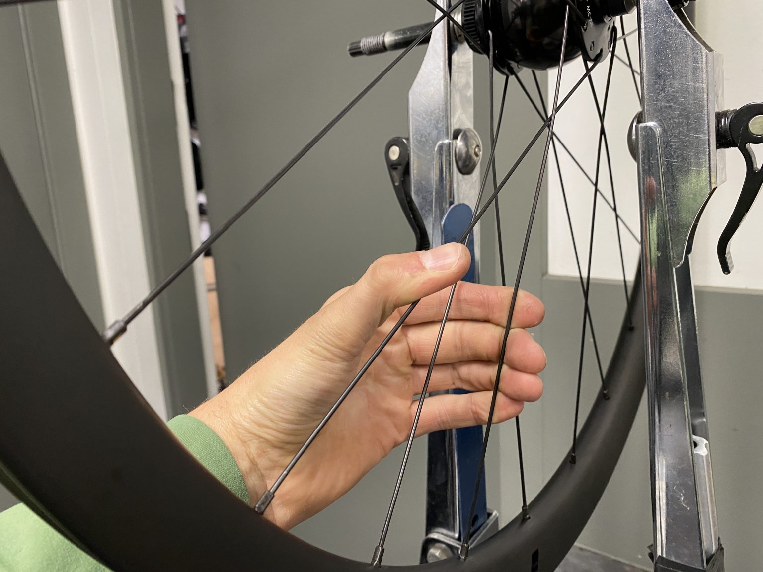 A Beginner's Guide to Mountain Bike Wheel Truing Singletracks