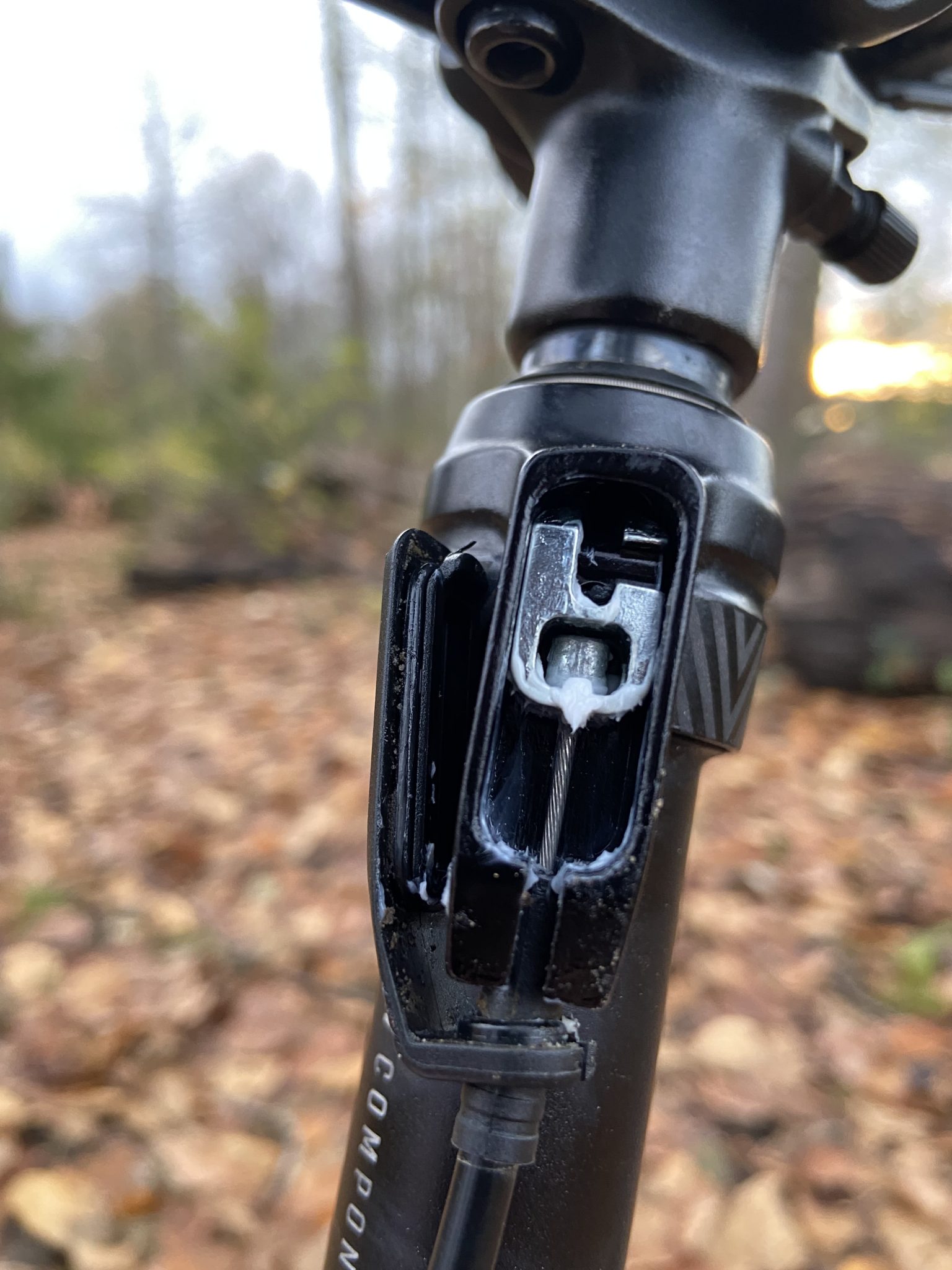 The PNW Coast Dropper Post Also Has Suspension [Review] Singletracks