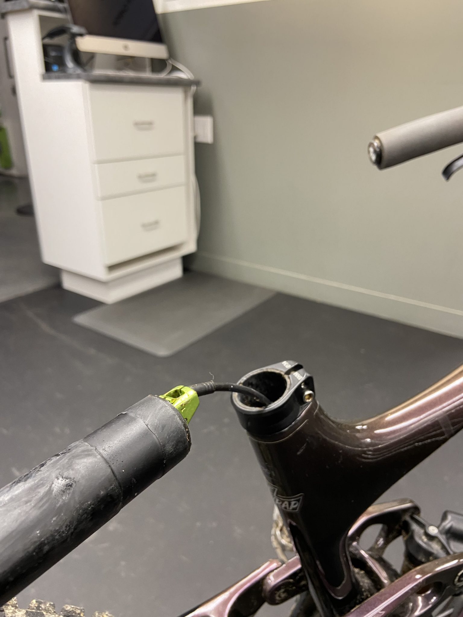 How to Rebuild a Cartridge Dropper Post Singletracks Mountain Bike News