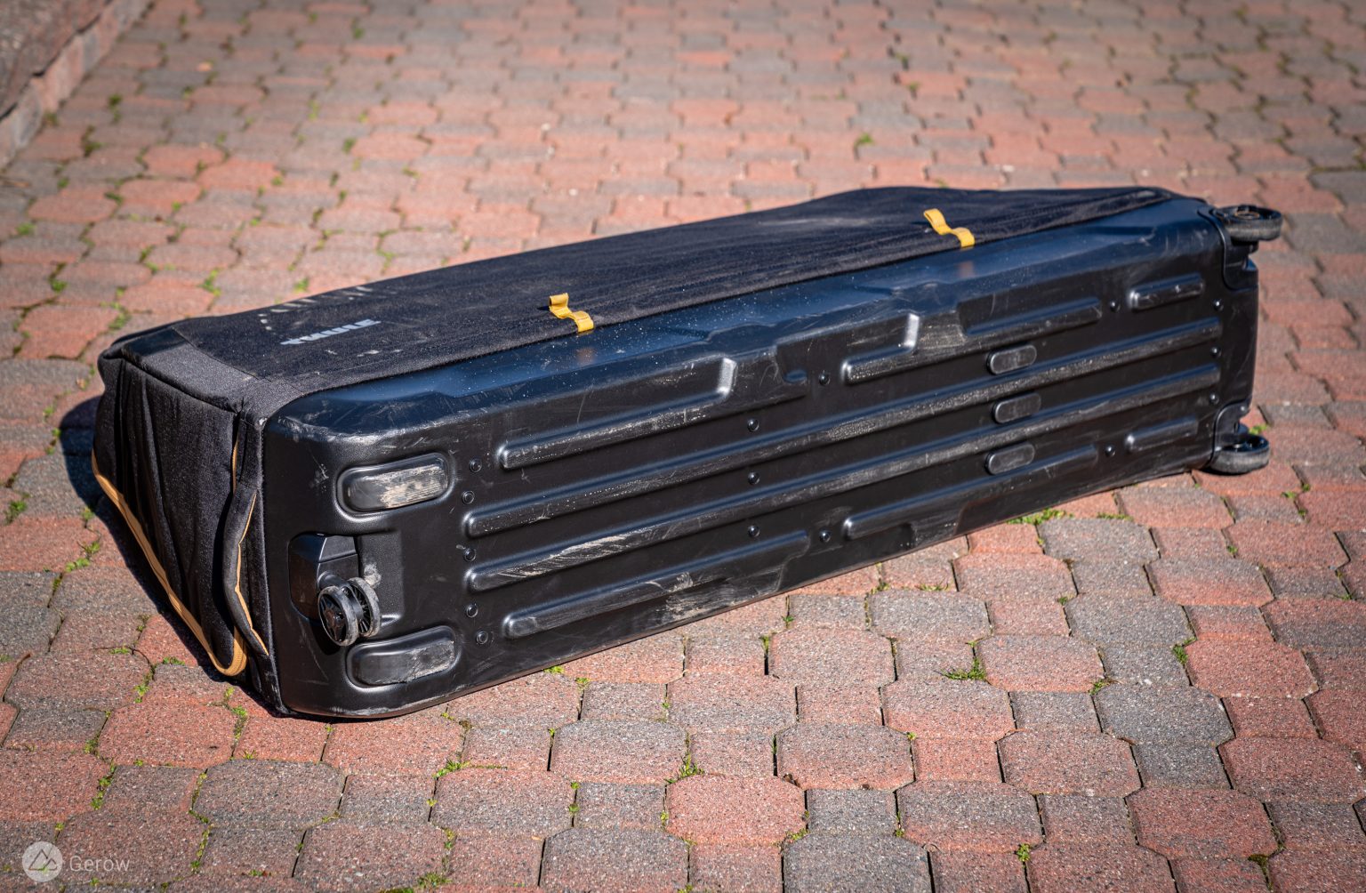 Thule Roundtrip Bike Travel Bag Has a Repair Stand Hidden Inside