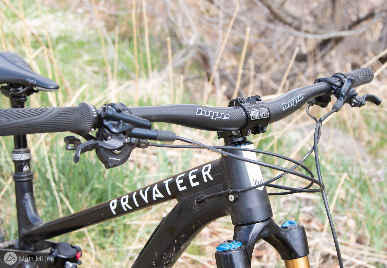 Hope Carbon Handlebars 35mm Premium Look and Balanced Stiffness