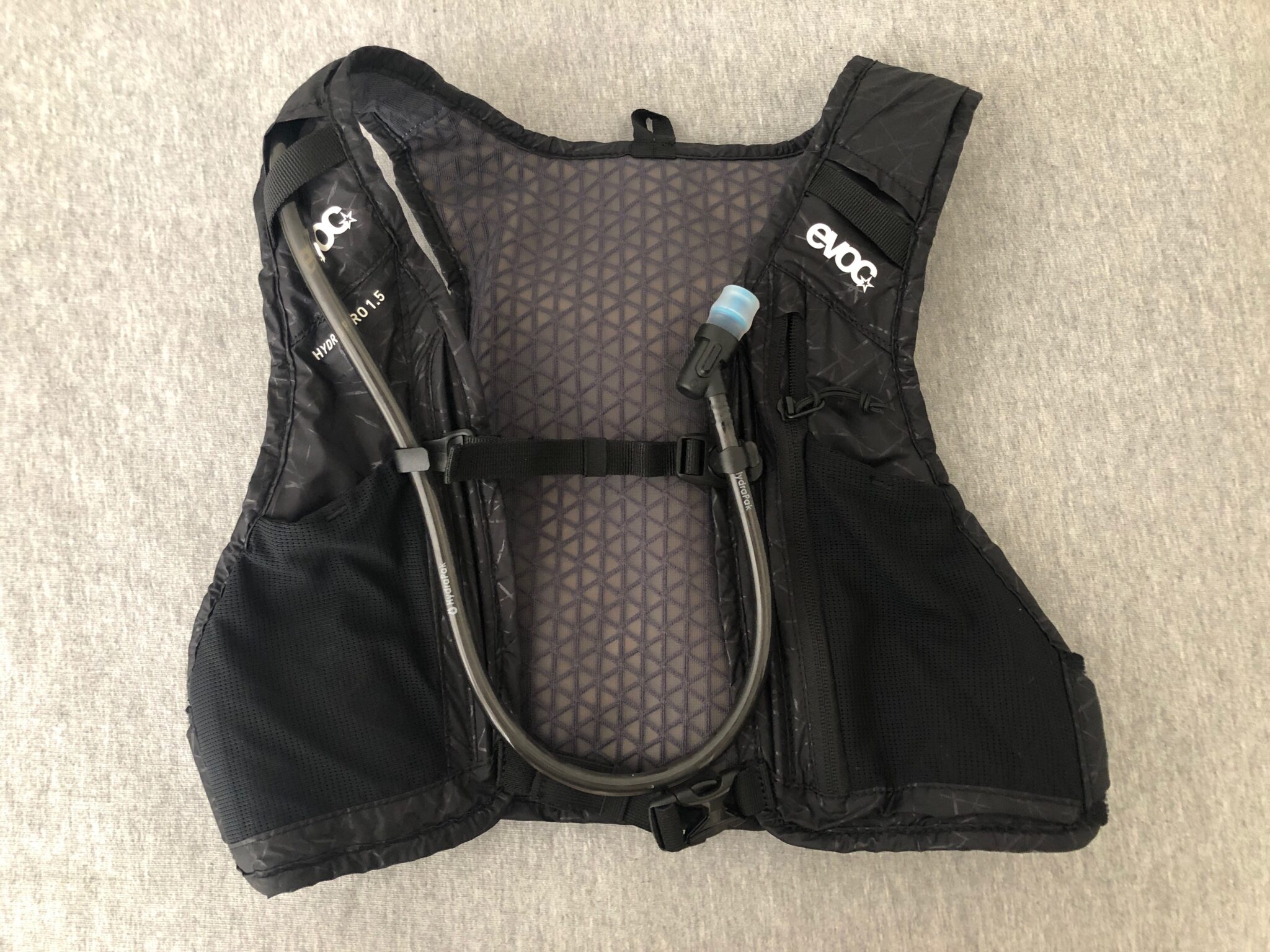 5 Cycling Hydration Vests and Packs for Mountain Bike Racing