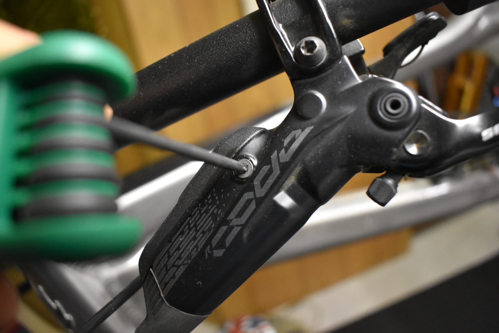 How to Adjust Disc Brakes on your Bike [Repair Tips] Singletracks