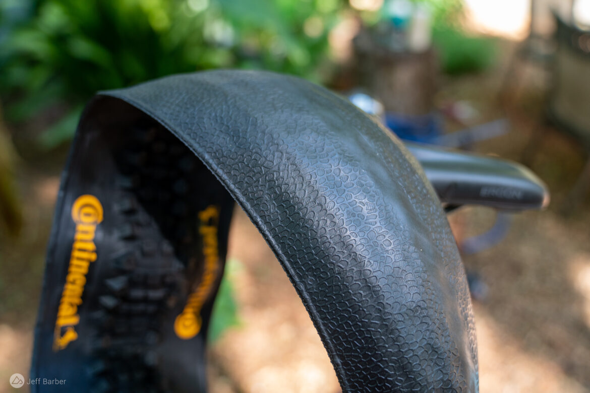 Inside the Continental Xynotal bike tire