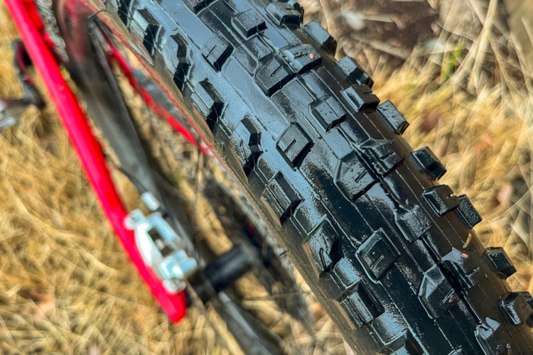 Bontrager SE4 Team Issue TLR 27.5