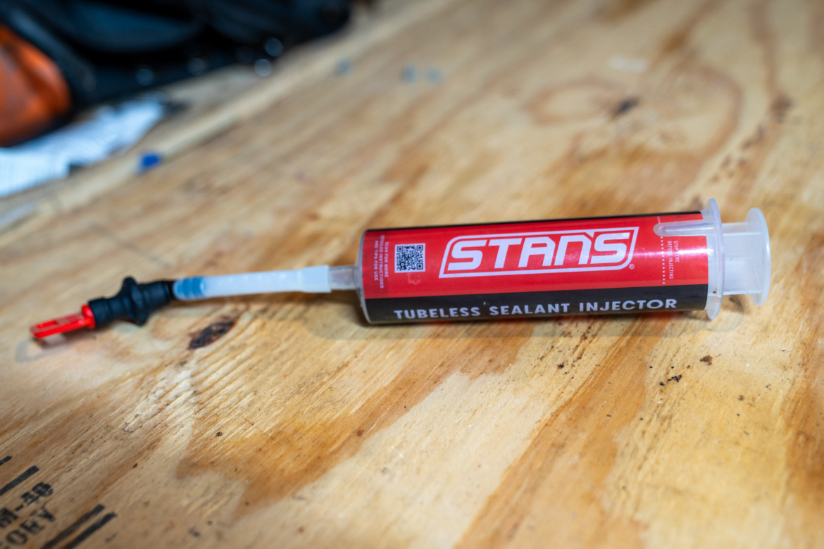 Stan's Tubeless Sealant Injector goes high volume and doesn't suck