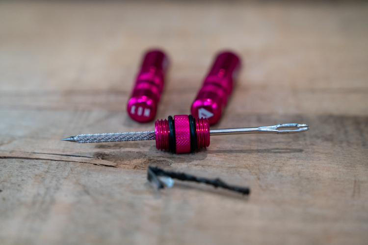 KOM Cycling tubeless tire repair tool