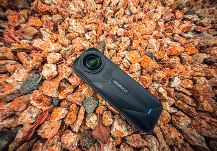 Insta360 X5