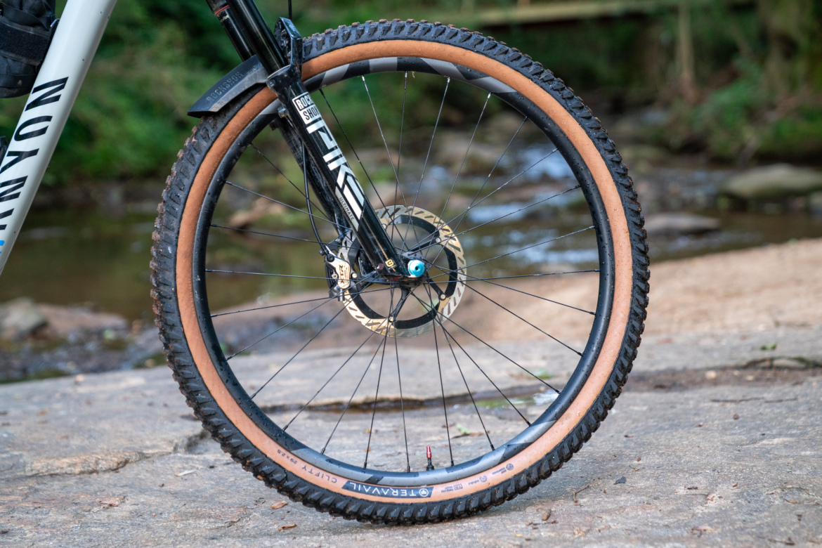 Shimano XTR M9220 trail/enduro mountain bike wheelset review ...