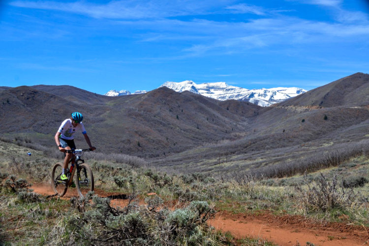 Assos Trail Kit Reviewed: Short-Sleeve Jersey, Baggy MTB
