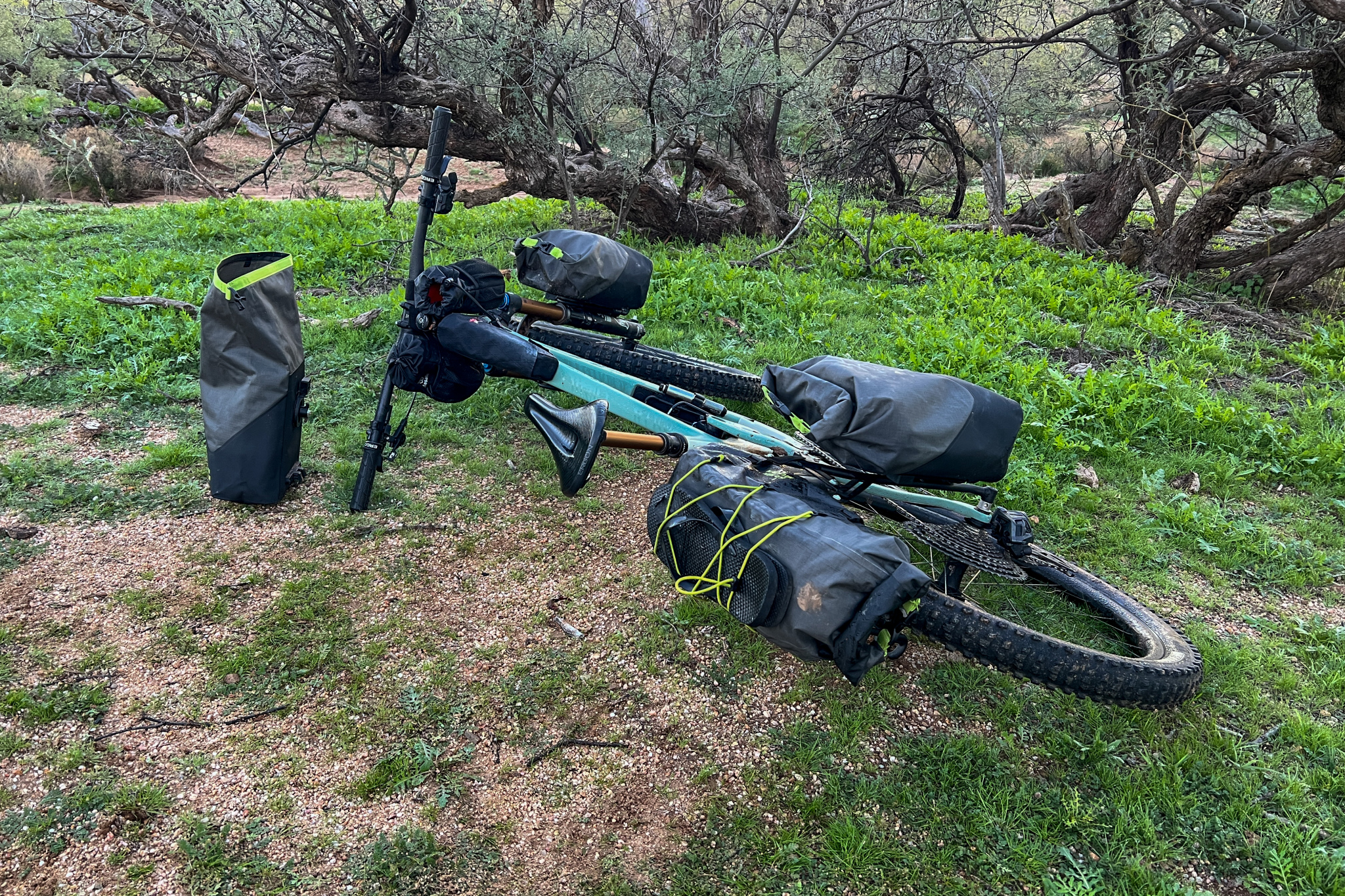 Old Man Mountain bikepacking rack system review - Singletracks Mountain ...