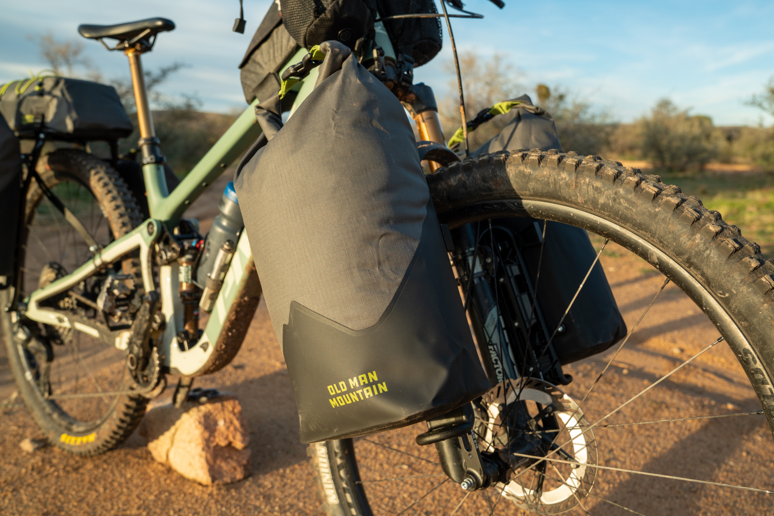 Old Man Mountain bikepacking rack system review - Singletracks Mountain ...