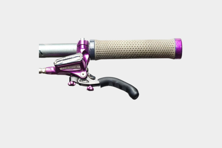 Miles Wide Sticky Fingers